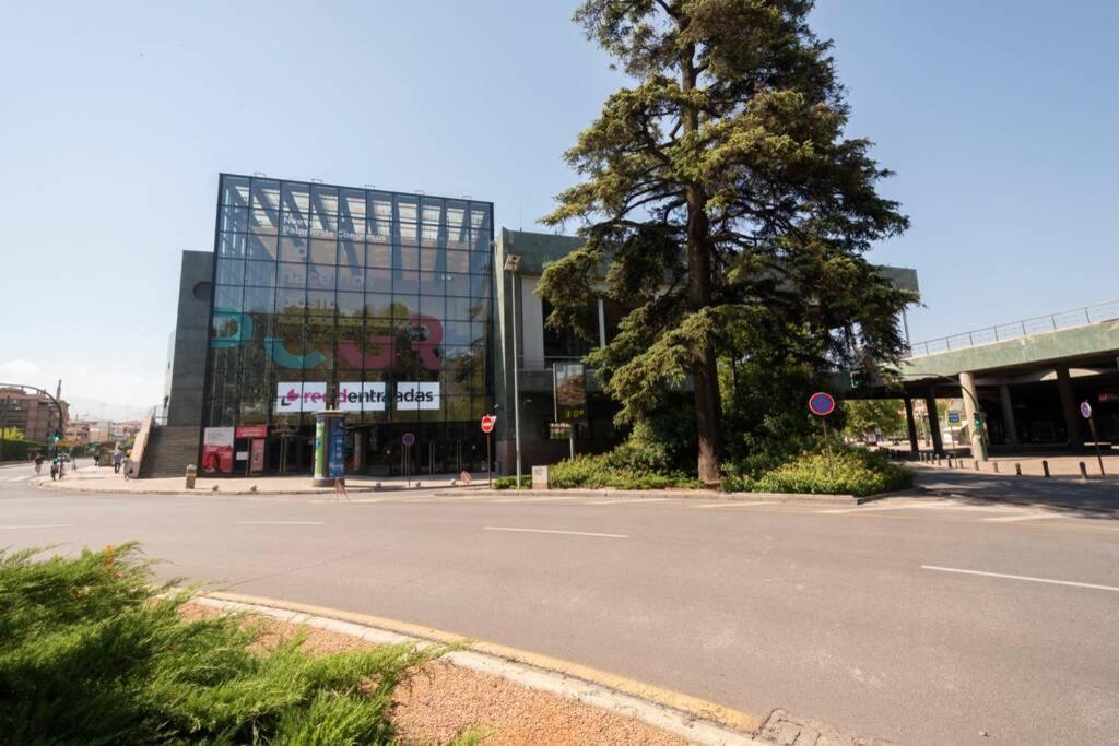 Impresionante Palacio De Congresos Apartamento